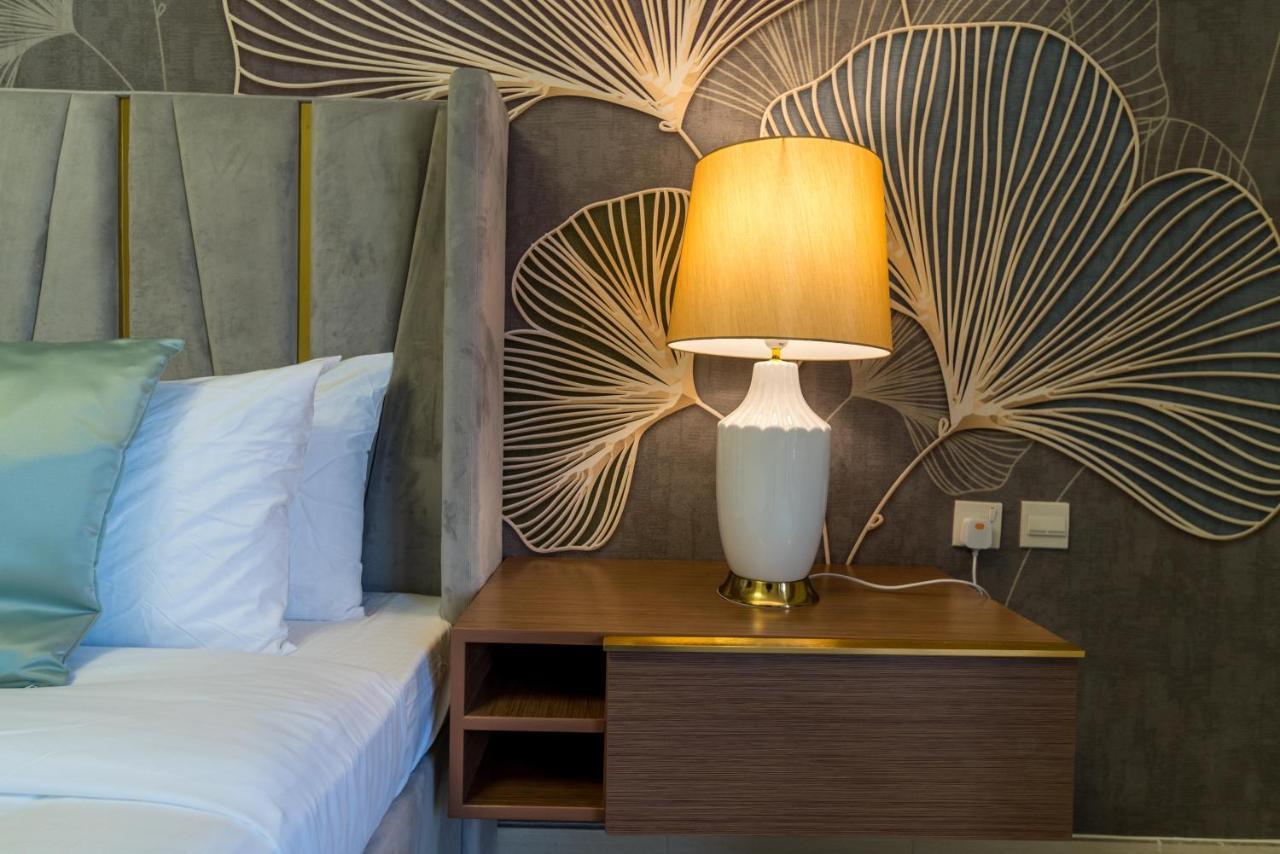 Simply Comfort In Sarai Palm Jumeirah 迪拜 外观 照片